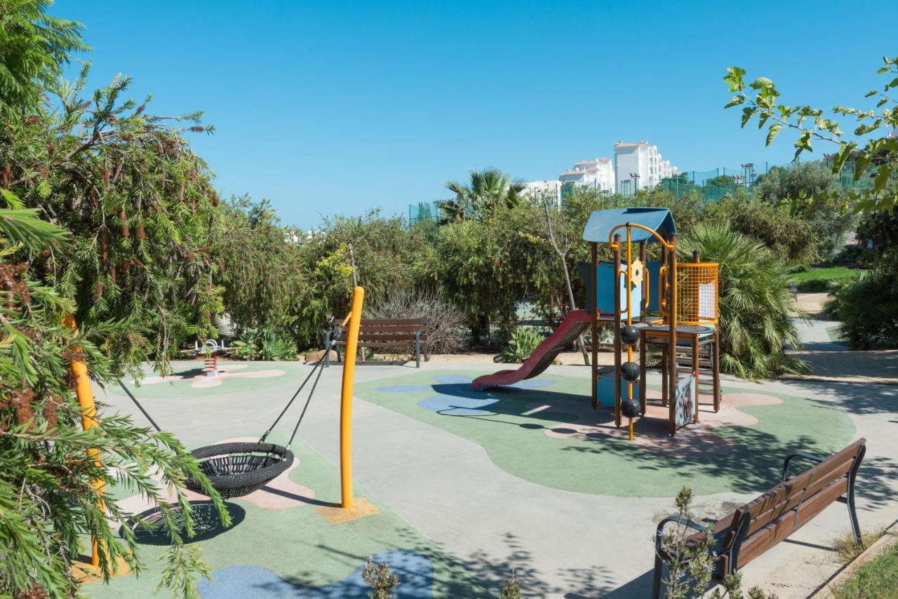 Escape To Estepona Exterior foto