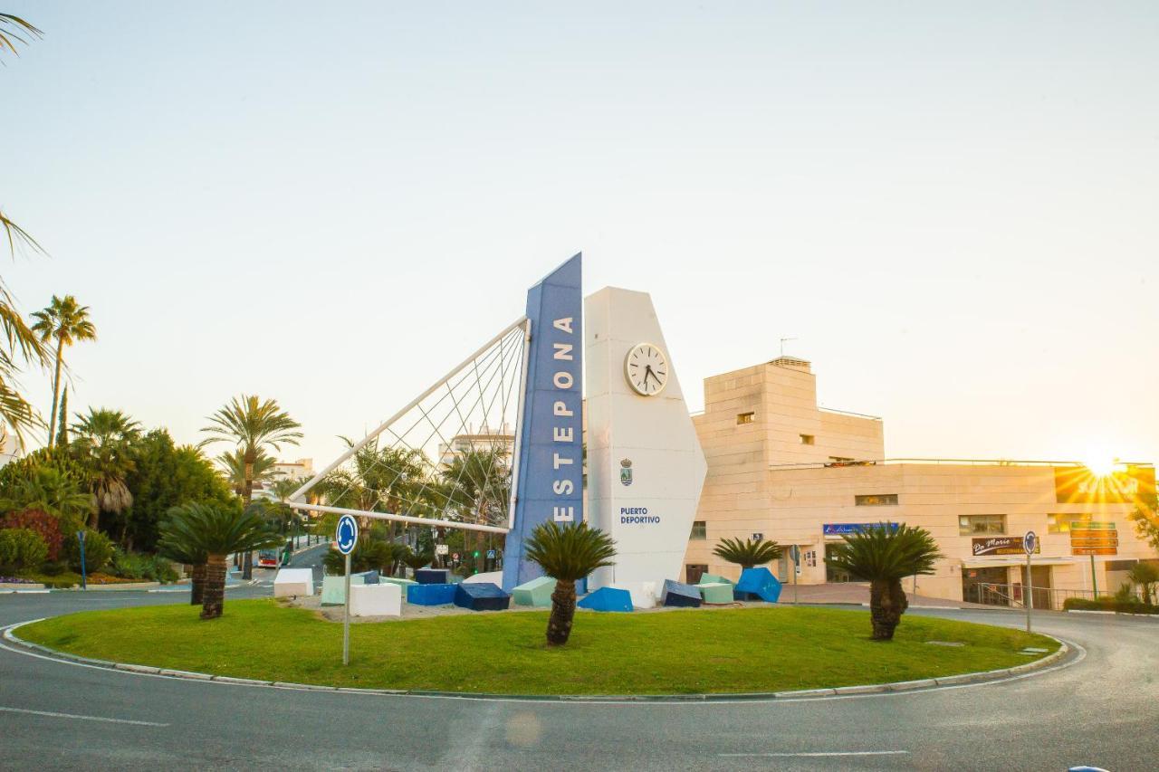 Escape To Estepona Exterior foto